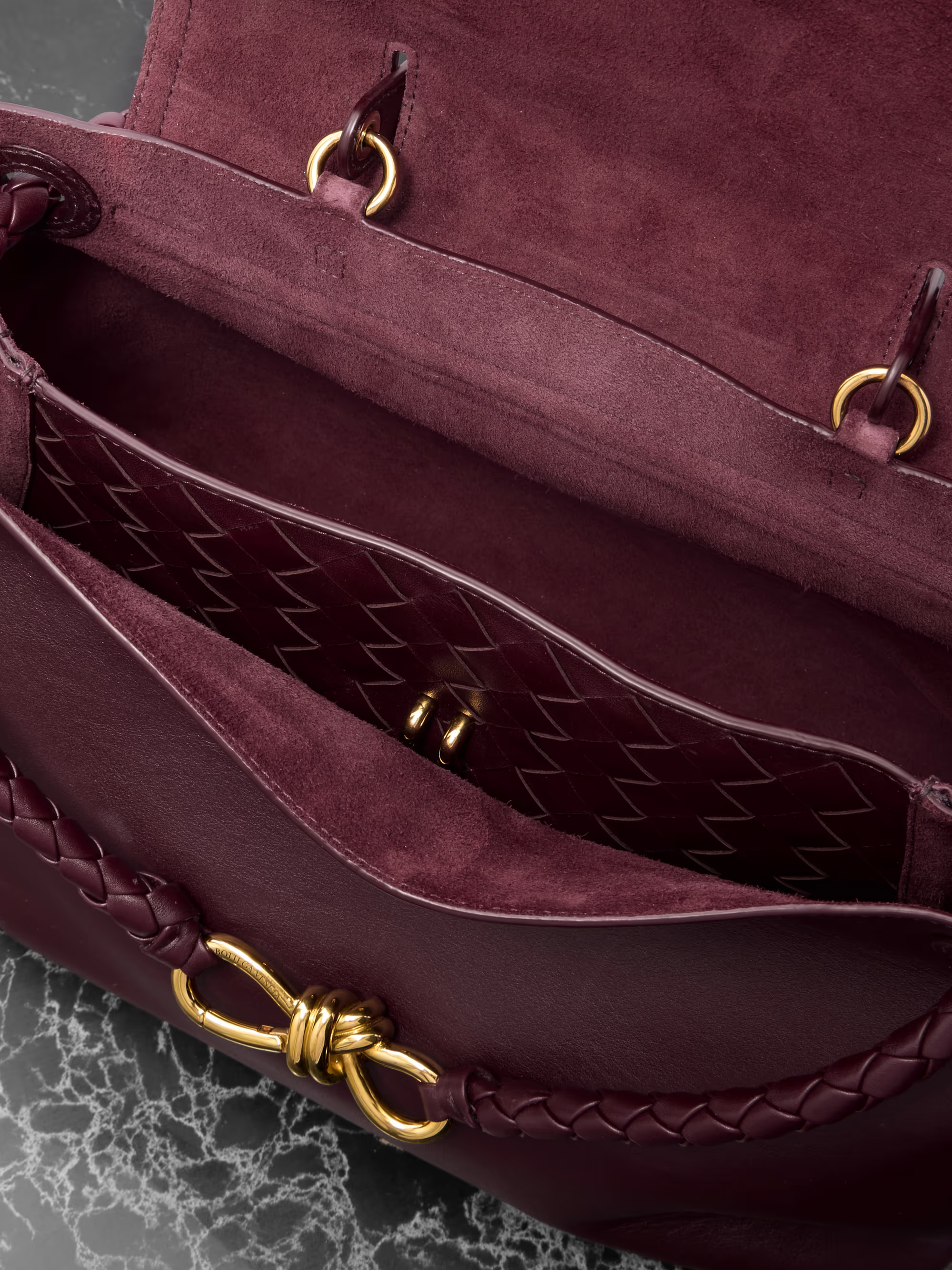 VT - SIXTY Top Handle Bag