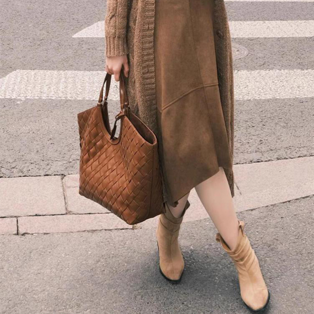 VT-Mara Woven Tote Bag
