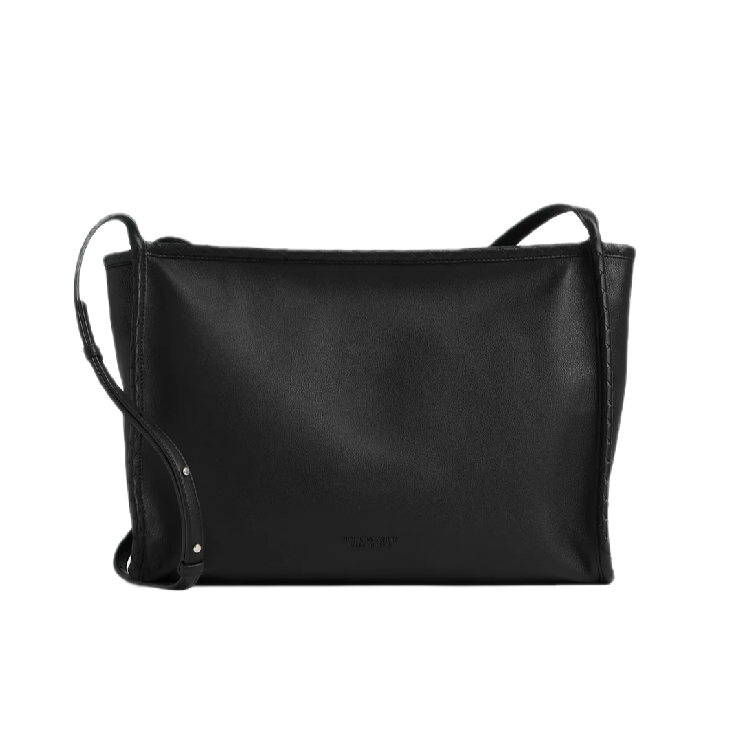 VT - SIXTY Black Light Luxury Fashion Handheld Bag