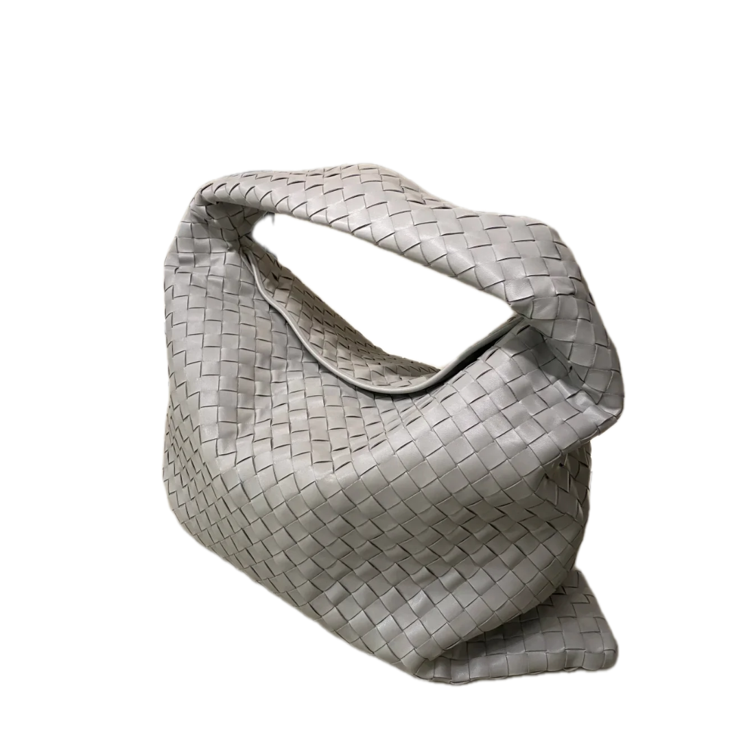 VT - SIXTY Light Gray Woven Light Luxury Fashion Woven Handheld Bag