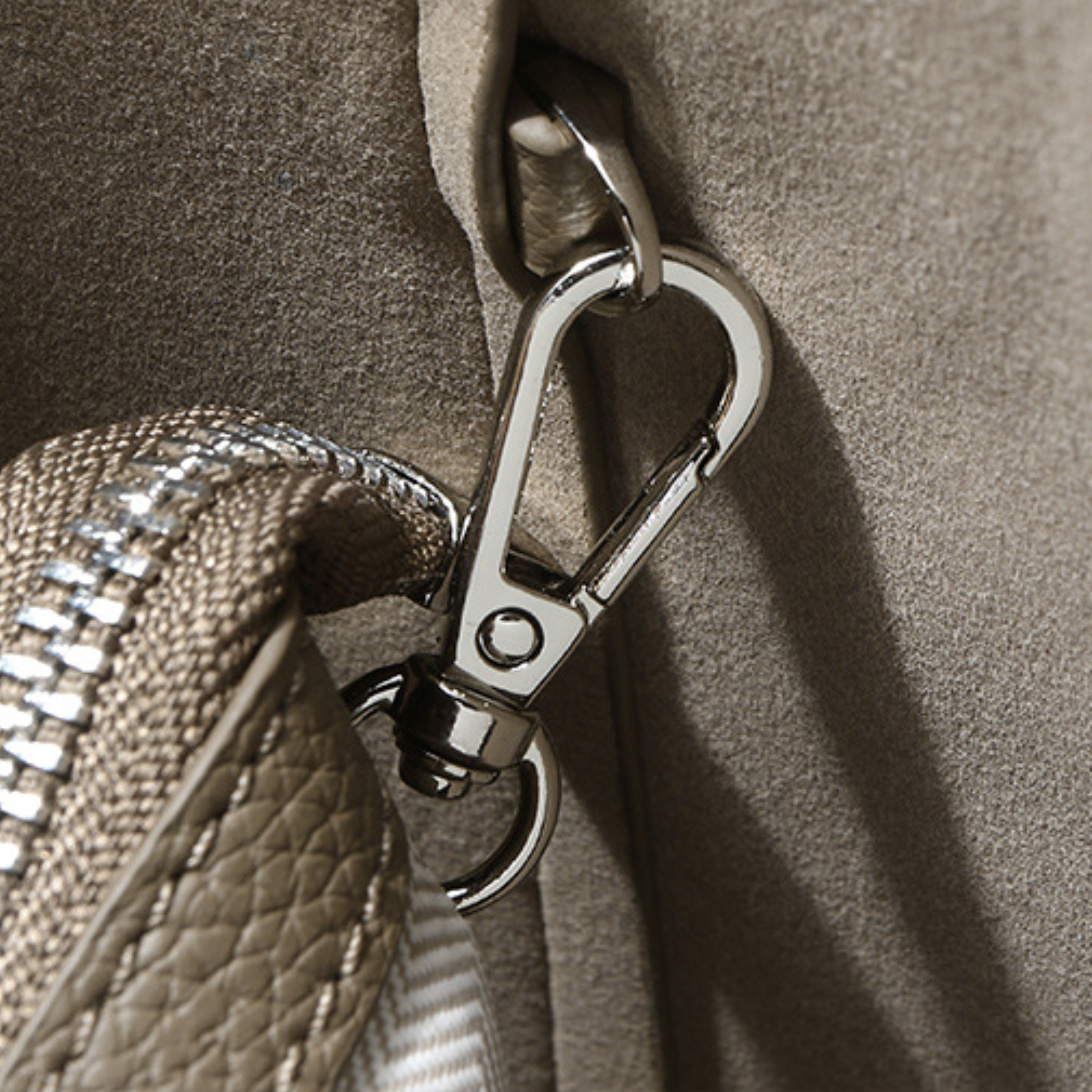 Top-grain Genuine Leather Medium-Soft Large Tote Bag with Magnetic Snap