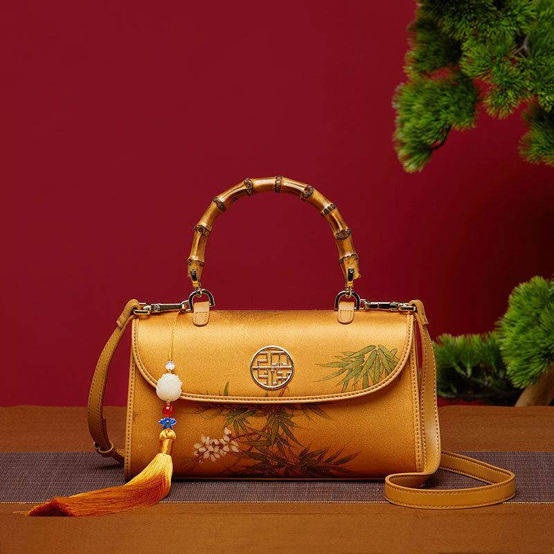 Chinese Painting Xiangyunsha Silk Bamboo Handle Barrel Handbag
