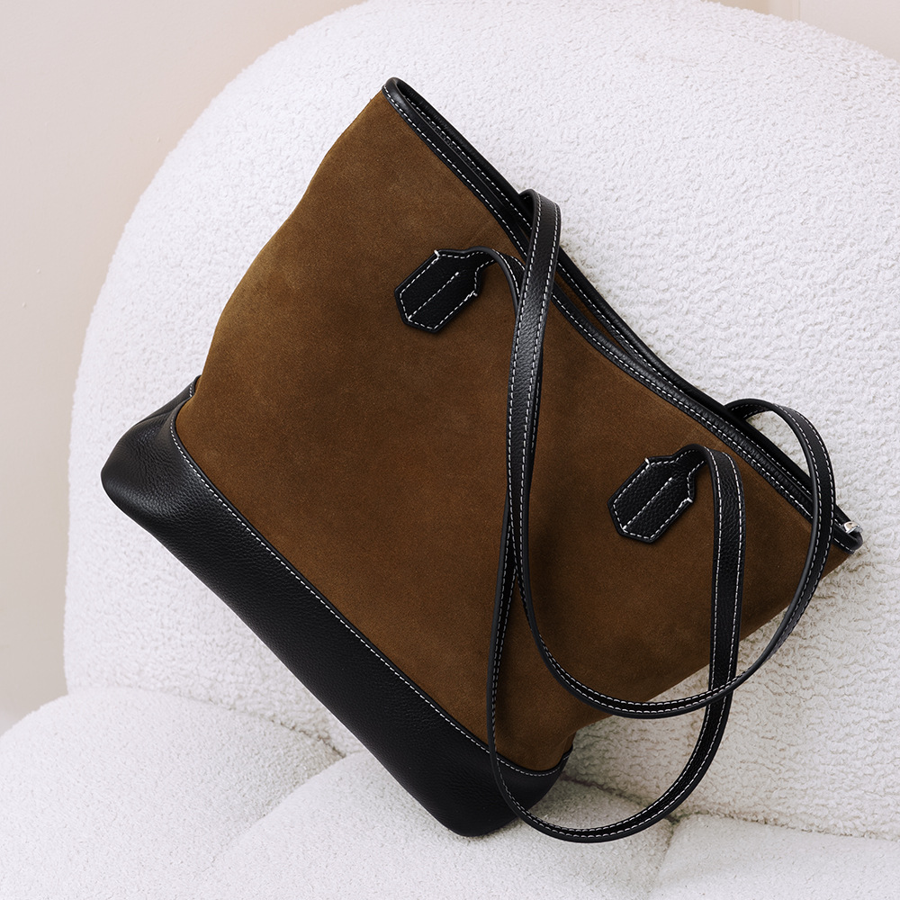 High-gloss Frosted Cowhide Stitching Line Large Horizontal Square Shoulder Bag