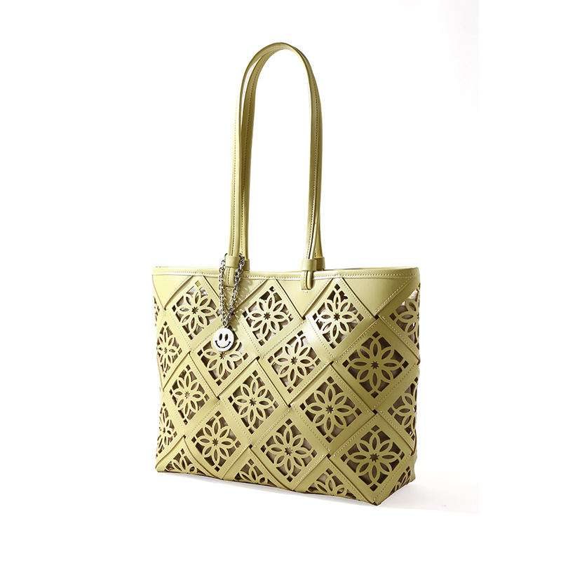 Perforated Second-layer Cowhide Magnetic Clasp Medium Tote Bag