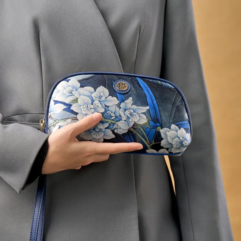 Chinoiserie Luxury Large-Capacity Blue Orchid Print Clutch