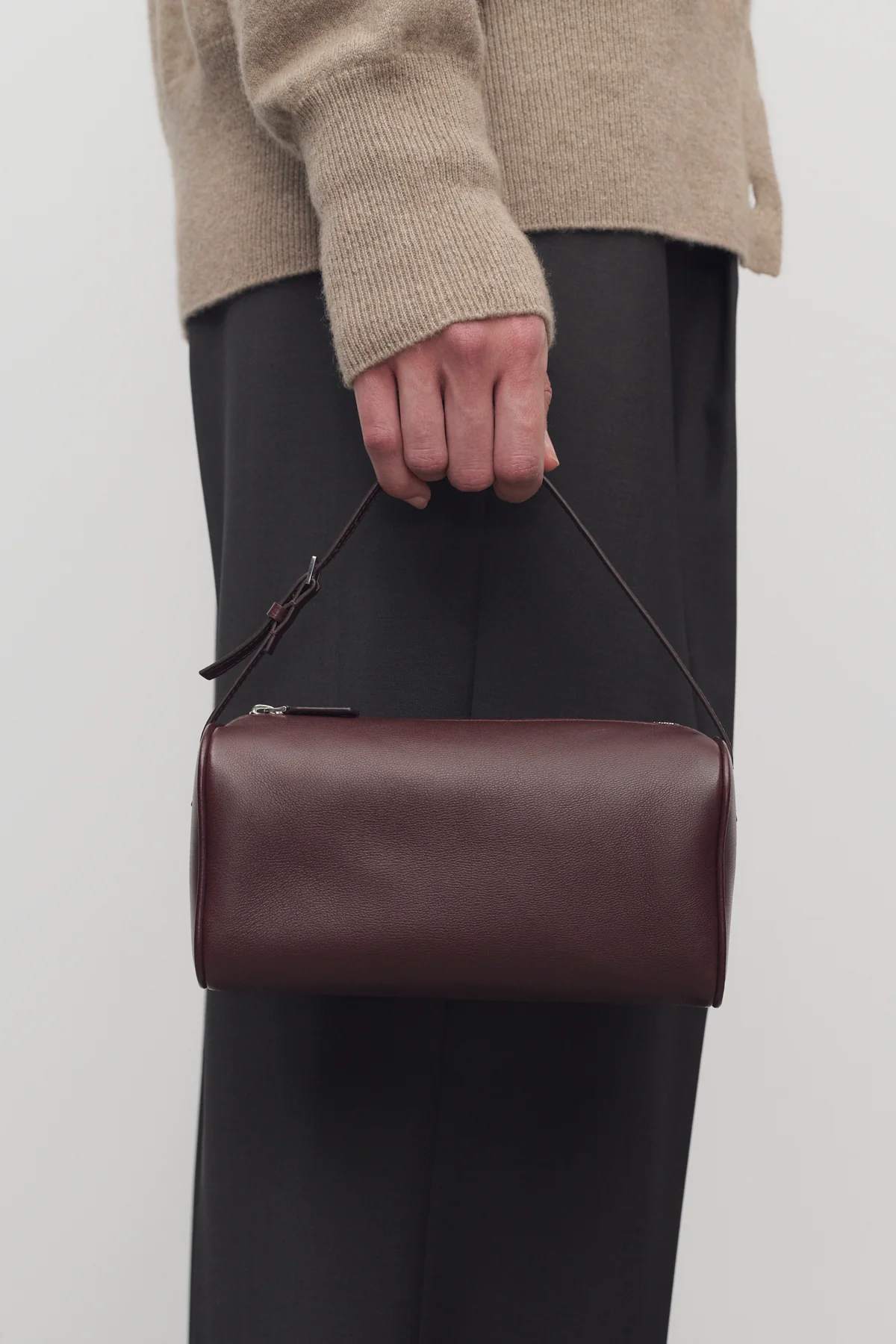 VT - SIXTY Top Handle Bag