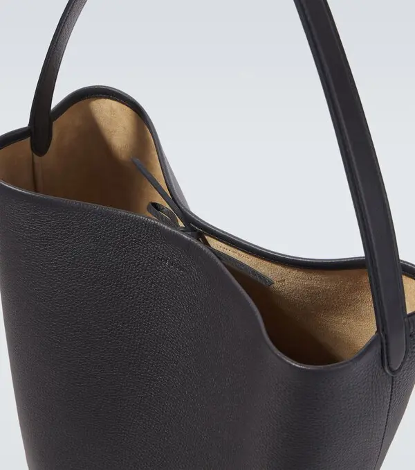 VT - SIXTY Light Luxury Fashion Handheld Bag