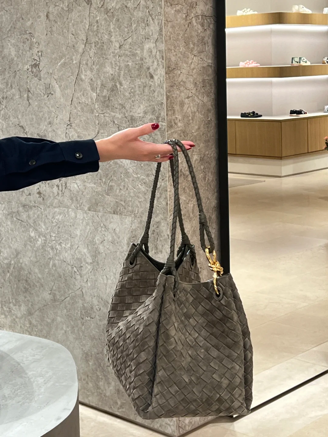 VT - SIXTY Gray Woven Light Luxury Fashion Woven Shoulder Bag