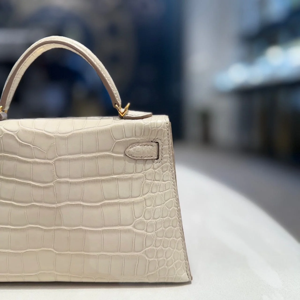 VT - SIXTY Beige Crocodile - Patterned Handheld Bag