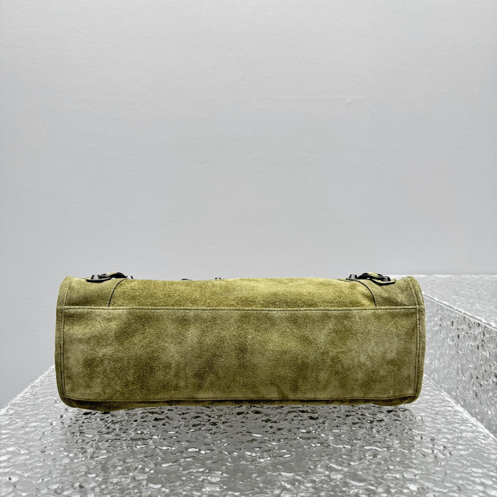 VT - SIXTY Olive Green Light Luxury Fashion Handheld Bag  (can be crossbody)